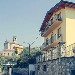 Couette-café Tina, Monte Isola